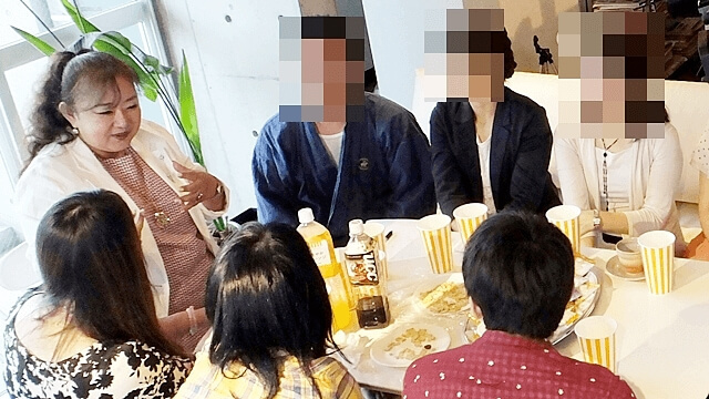 加藤なぎさと親睦会の風景の写真