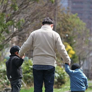 江東区40代男性の写真